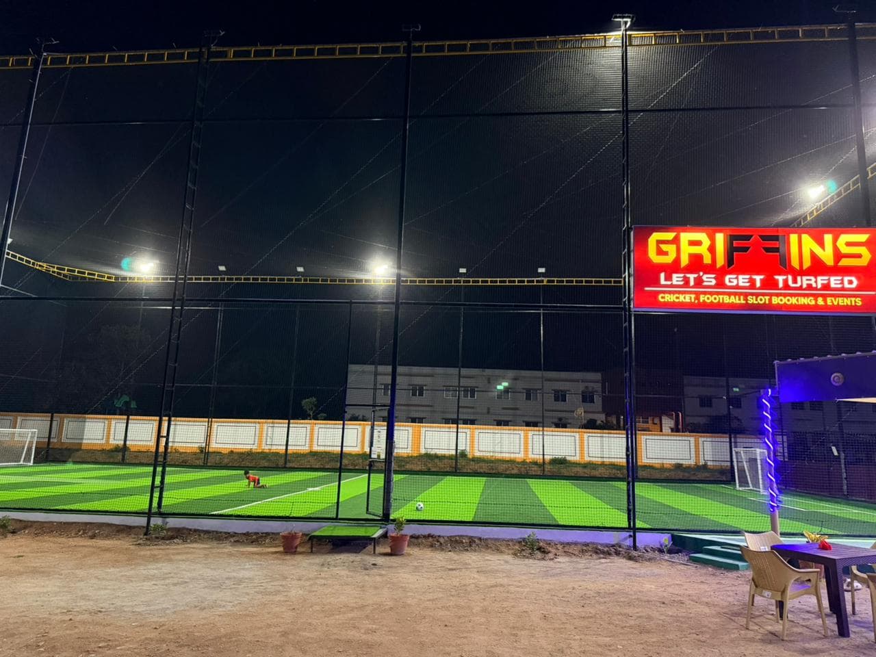 Griffins Turf — book sports venue on LOBBI